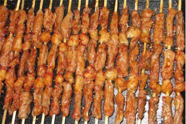 千古一香烧烤小吃车